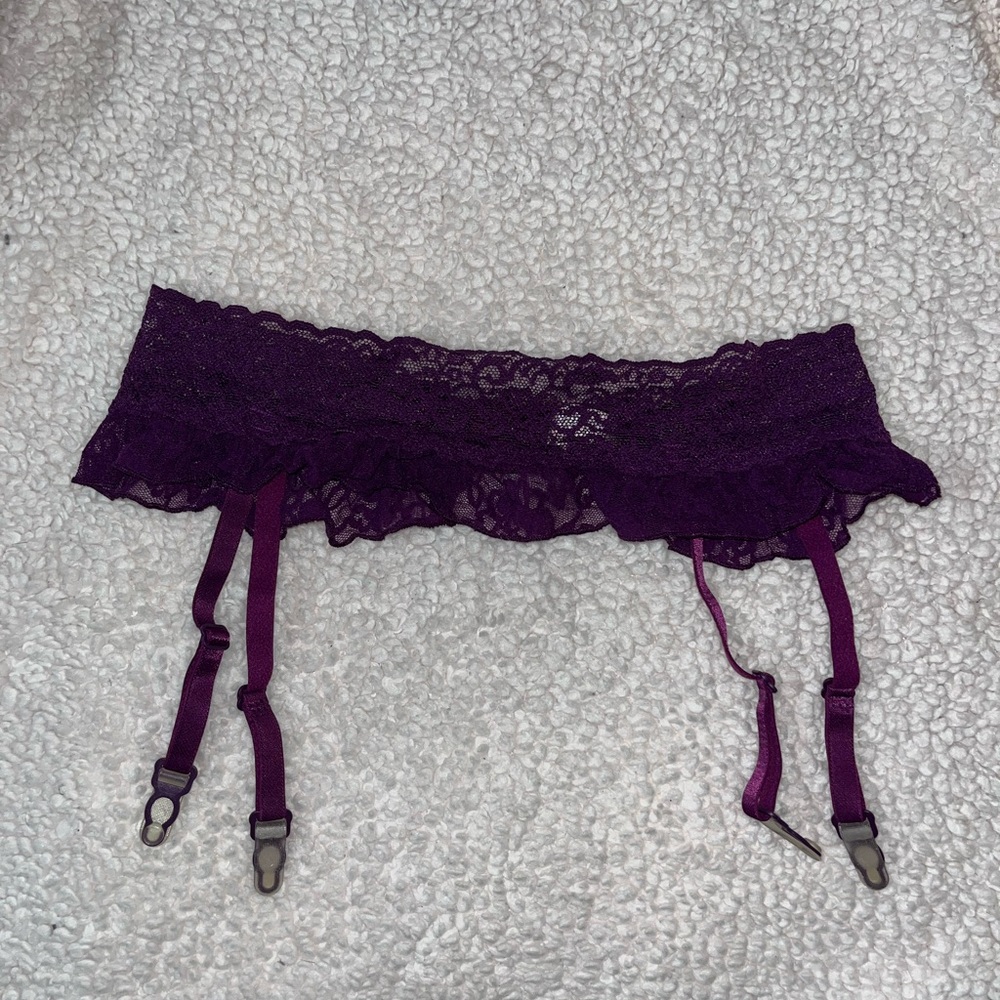 Victoria’s Secret garter belt